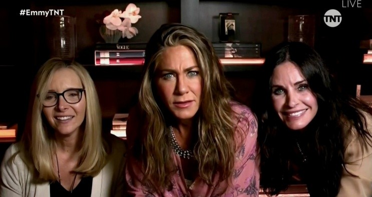 Las tres figuras de 'Friends': Lisa Kudrow, Jennifer Aniston y Courtney Cox