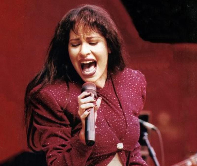 Selena, cantante, música