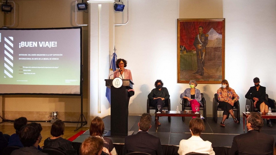 El acto de la presentacin de la videoinstalacin a la prensa y el pblico Foto Florencia Downes