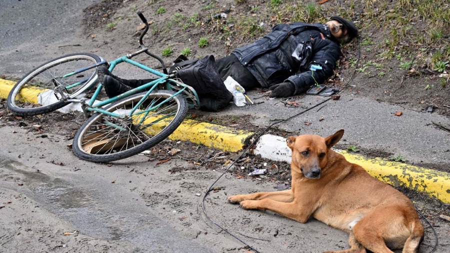 Cadveres en las calles de Bucha Foto AFP