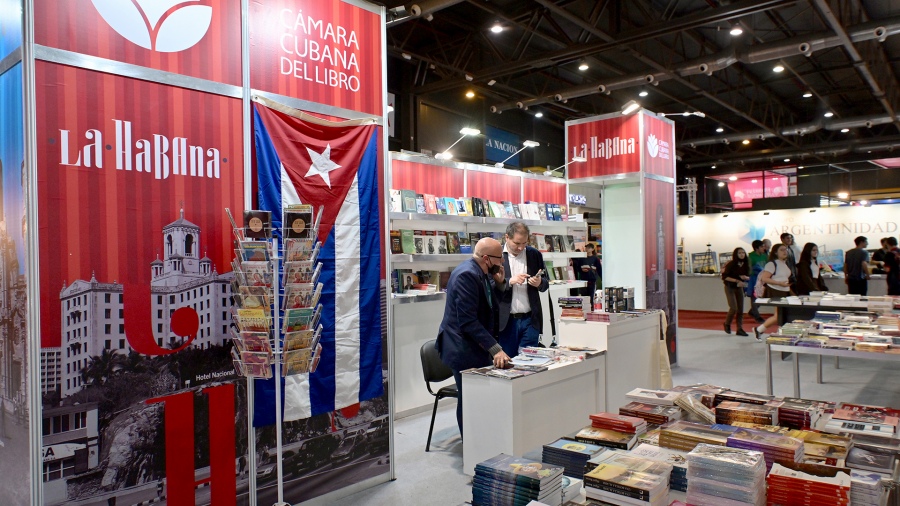 Feria del Libro Stand de Cuba Foto Pepe Mateos