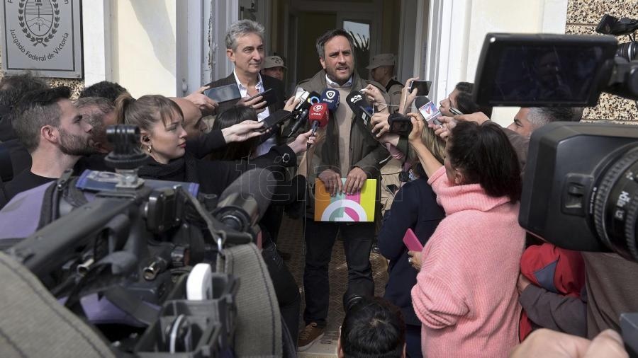 El ministro se present ante la Justicia junto al secretario de Control y Monitoreo Ambiental Sergio Federoviskyfoto Sebastian Granata