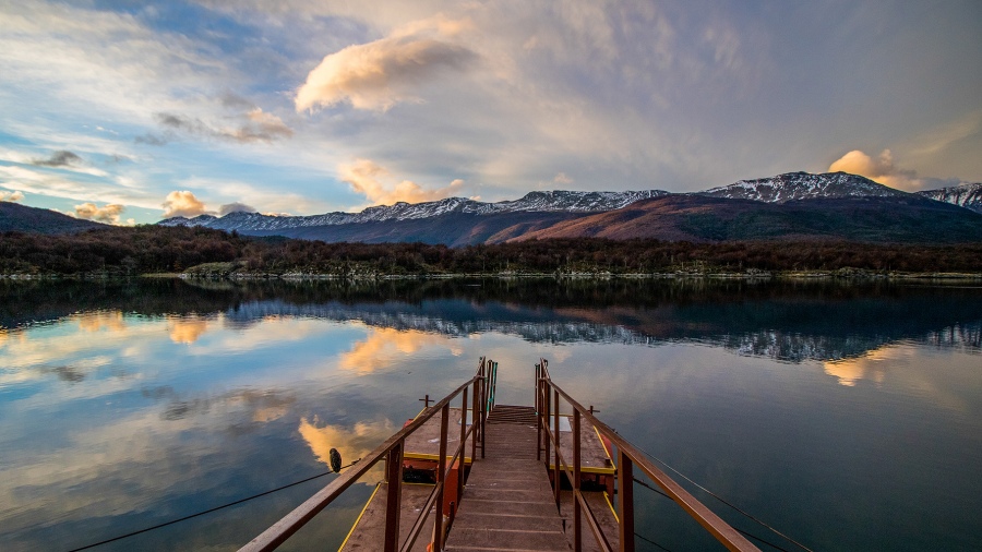 El parque es el nico lugar de la Argentina donde los bosques patagnicos y la Cordillera de los Andes se encuentran con el mar Foto Cristian Urrutia