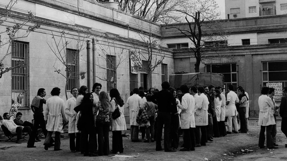 El 23 de octubre de 1972 se sancion la Ley 19908 que dio lugar a la creacin de la Facultad de Veterinaria