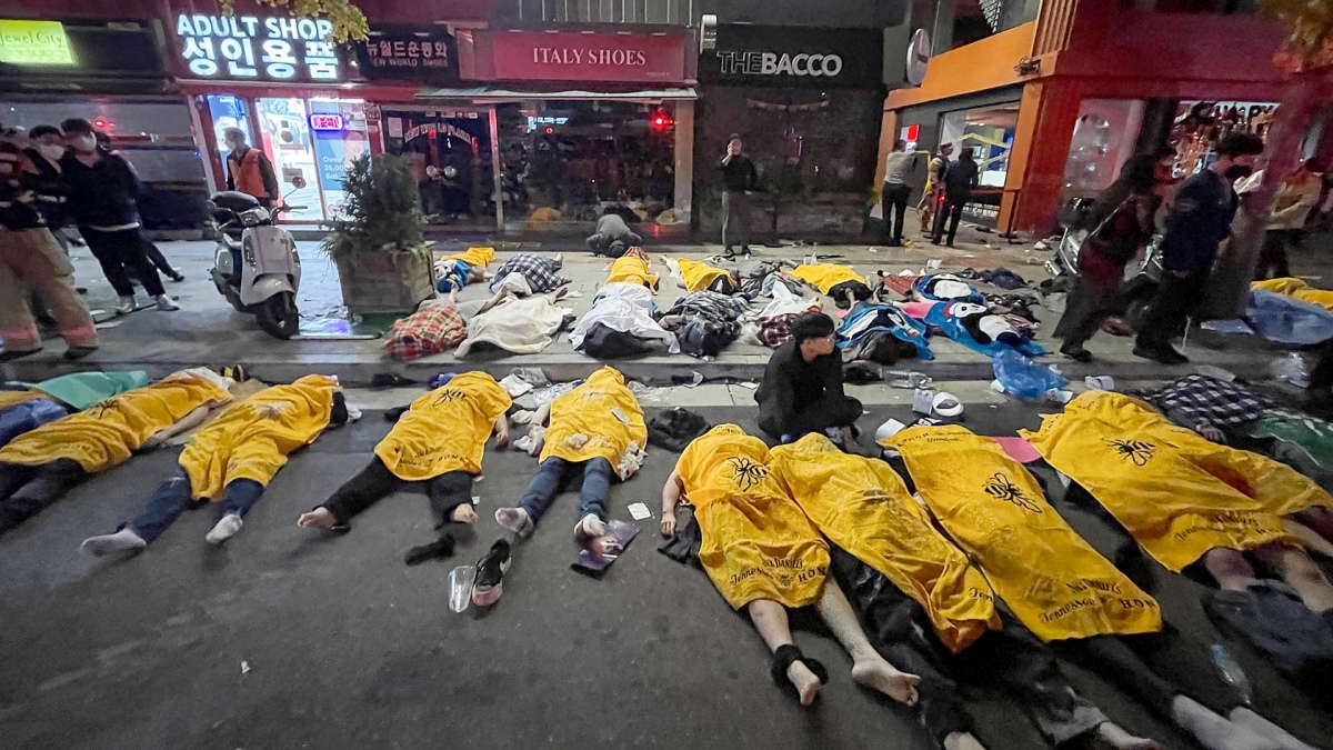 Impactantes imgenes de las vctimas de la estampida tendidas en el lugar de la tragedia Foto AFP