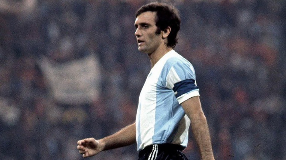 Roberto Perfumo fue quizs el mejor zaguero que dio el ftbol argentino 