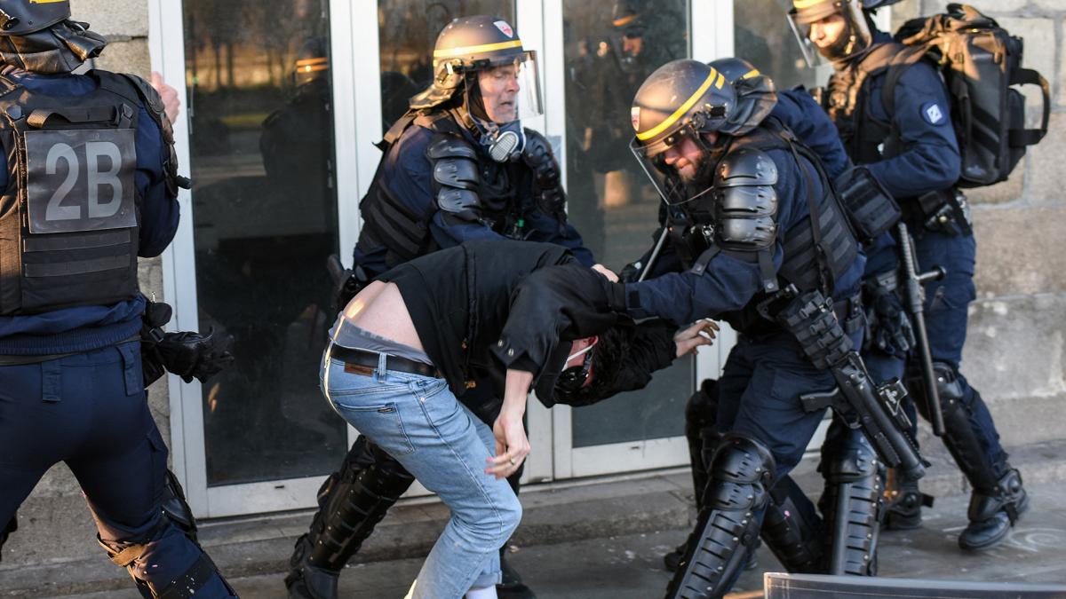 En enero hubo una oleada de protestas masivas en Francia Foto AFP